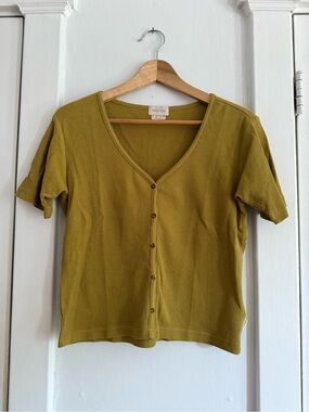 Brixton ‘Monty’ V-Neck Tee in waffle cotton, Mustard/Olive colour